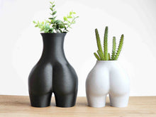 Load image into Gallery viewer, Succulent Bum Planter
